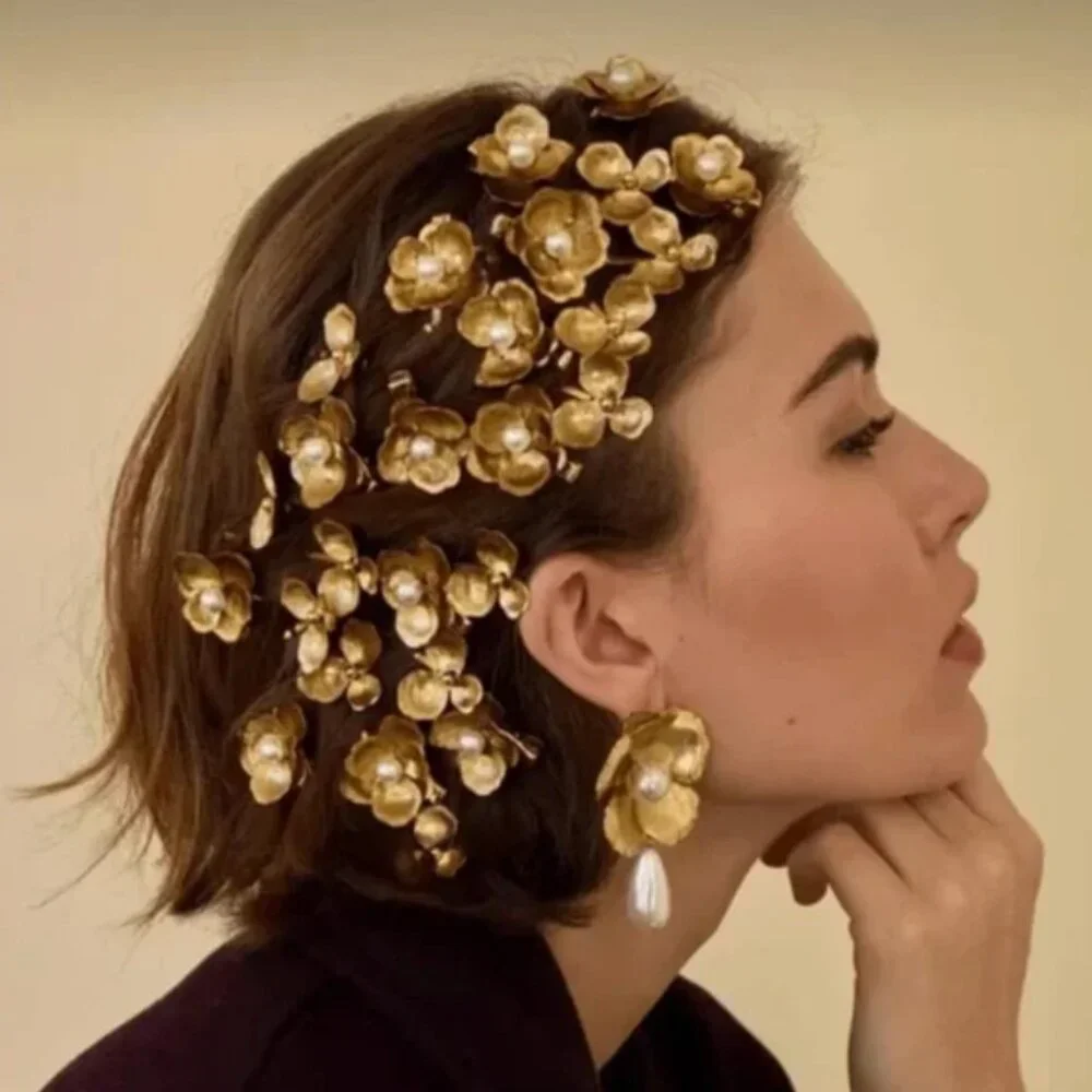 New! Anthropologie Gold Pearl Hair Clips (4 Piece)